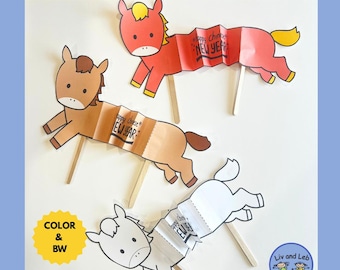 Créations artisanales de marionnettes chevaux pour le Nouvel An chinois