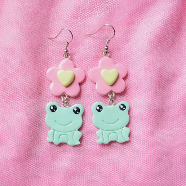 Kawaii Pastel Flower and Frog Dangle earrings, fairy kei, fairy kei jewelry, pastel jewelry, yume kawaii, cute stuff