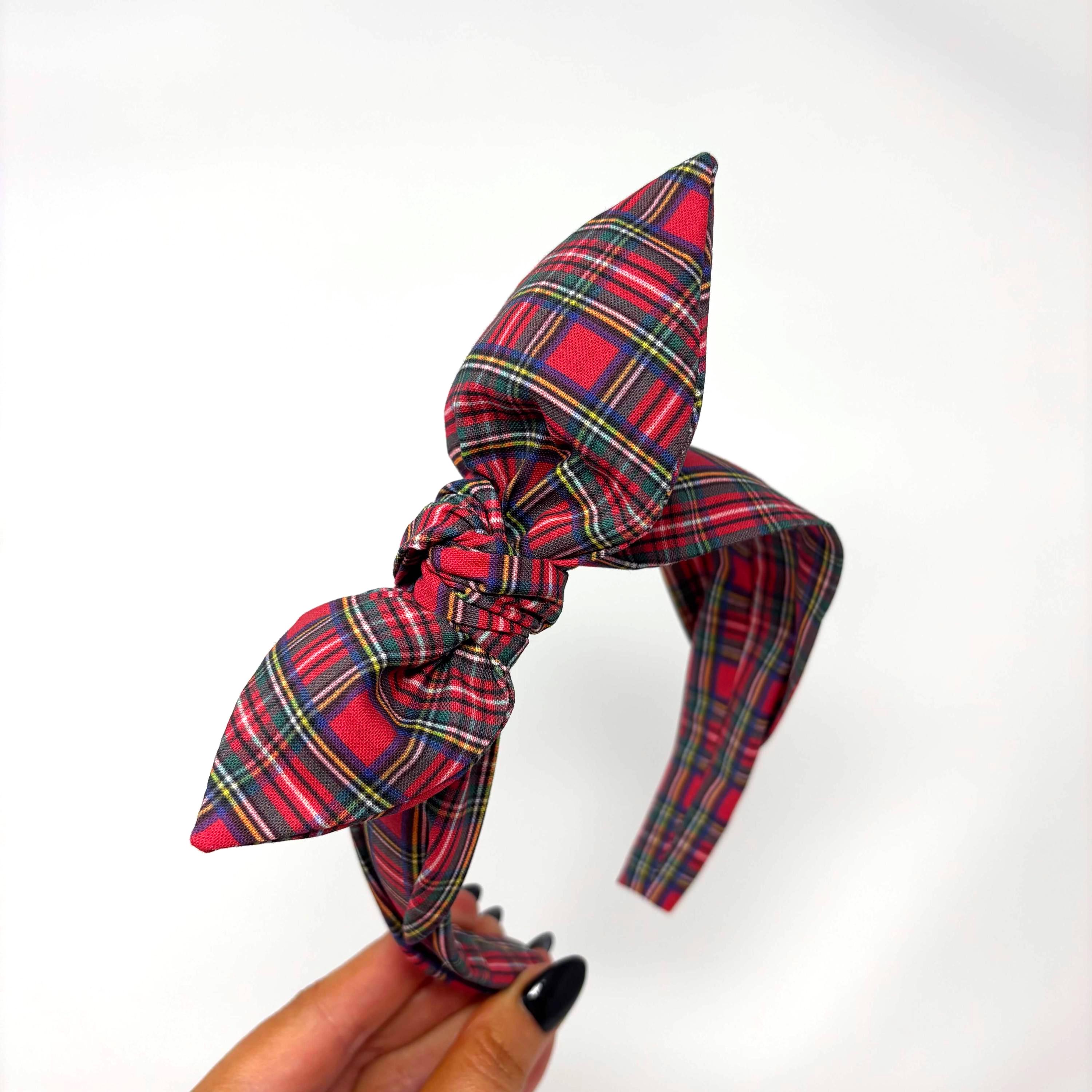 Fascia per capelli in velluto con fiocco tartan ed elastico sul retro Fascia per capelli in velluto con fiocco tartan ed elastico sul retro