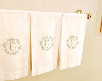 Monogrammed Linen Guest Towel