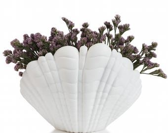 Seashell Vase – 3D Printed Shell Flower Pot, Coastal Beach Decor, Oyster Shell Vase, Nautical Home Decoration, Creative Ocean -Inspired Gift