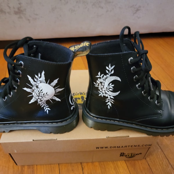 customize dr martens