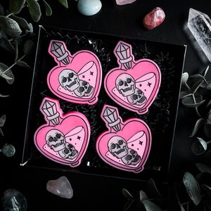 Love Potion Wax Melts | spooky - gothic inspired - horror - halloween - fall - autumn - highly scented wax melts - gift idea
