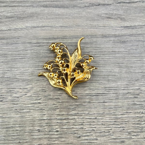 Vintage Avon "Winter Lily of the Valley" 1991 Gold Tone Brooch, Floral Costume Jewelry