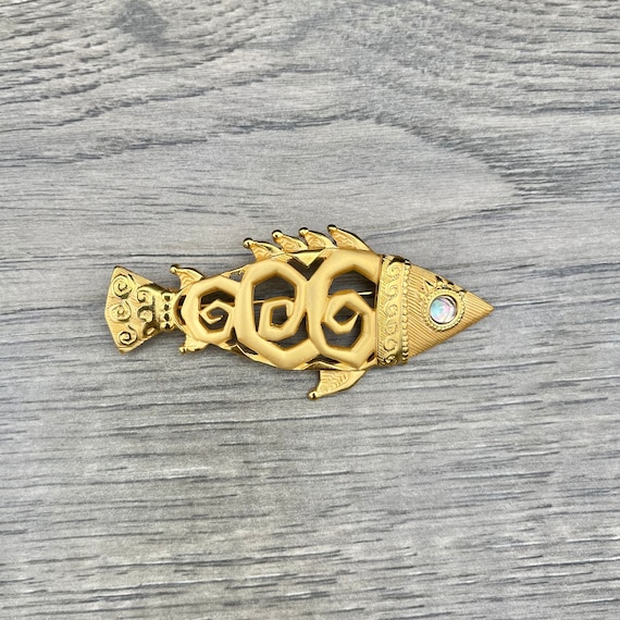 Vintage JJ Jonette Jewelry Gold Tone Fish with Iridescent Eye Brooch,  Figural Costume Jewelry, Collectible
