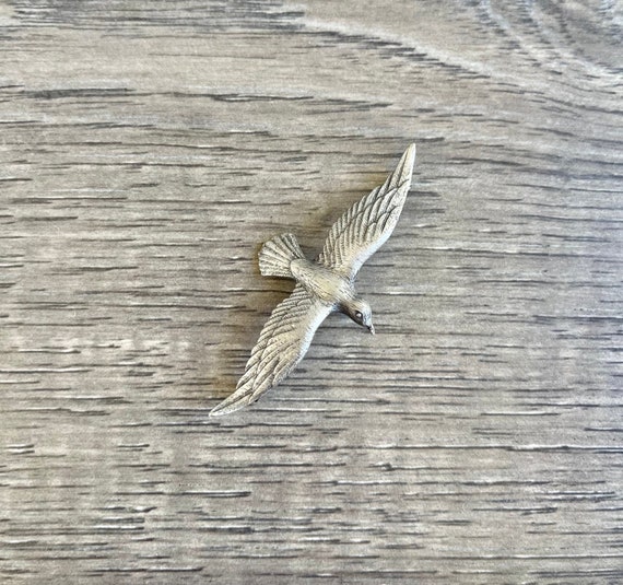 Vintage Flying Sea Gull Pewter Figural Brooch
