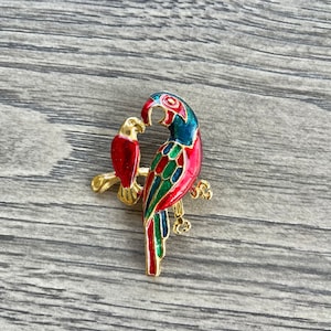 Vintage Macaw and Parrot Enamel Gold Tone Brooch, Birds Pin