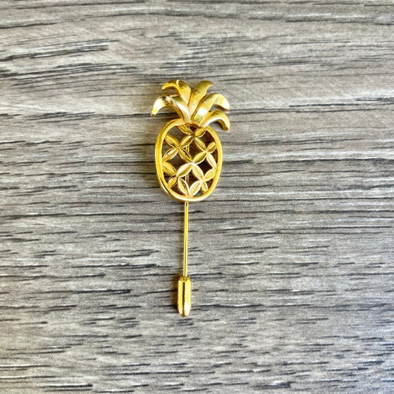 Vintage Avon Pineapple Gold Tone Small Stick Pin - image 2