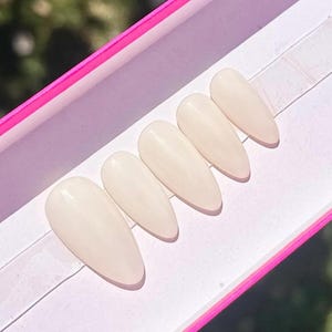 Milky White Nail Custom Made Nail Elegant Press On Neutral Set Minimalist Wedding Press On Sheer Fake Nail