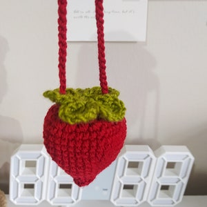 Strawberry Mini Pouch Crochet Pattern