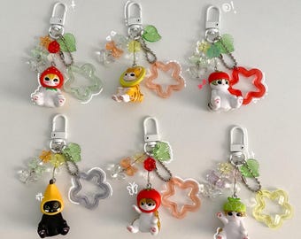 Kawaii Frucht Katze Schlüsselanhänger - Niedlicher Acryl Blumen Taschenanhänger