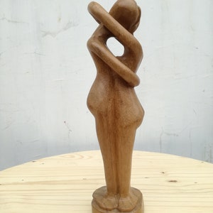 12”Wooden Abstract Couple Hugging