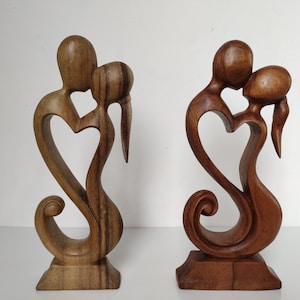 Wooden Hand Crafted Romantic Love Statue Eternal Love Kiss Figurine Home Decor Gift