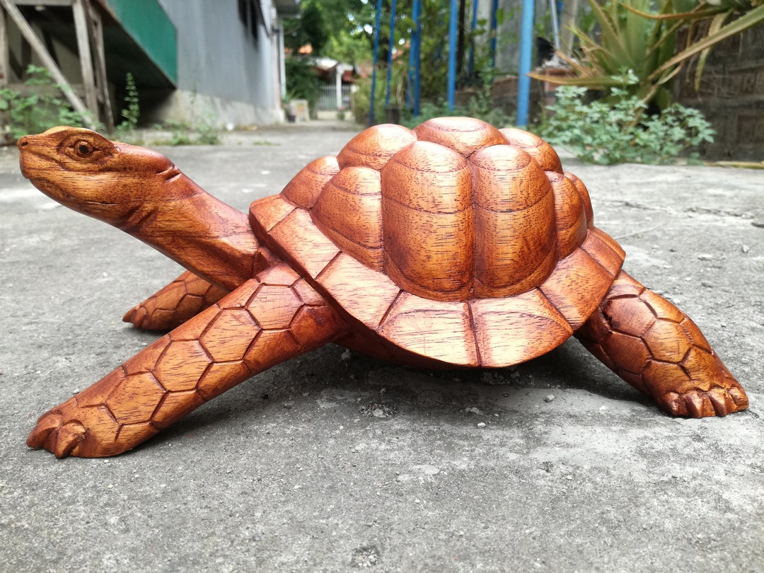 亀の彫刻品 銀色の亀の彫刻、小さなアルミ製の亀、古典的な亀の置物、アルミ製の