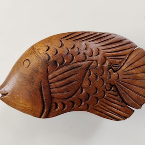 Zauberhaftes Schmuckkästchen aus Holz – Puzzle Box Fisch
