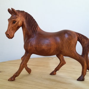 Hand Carved Wooden Horse Sculpture: Suar Wood Animal Ornament