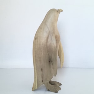 Handgeschnitzter Hibiskusholz-Pinguin - Vogel-Liebhaber-Geschenk