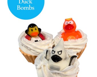 Halloween Bath Bomb, Rubber Duck Bath Bombs, Bubble Bath Icing, Vampire, Ghost, Pumpkin Birthday Gifts for Toddlers, Bath Bomb With Toy