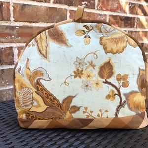 British Style Floral Teapot Cozy: Handmade Cotton Tea Cosy