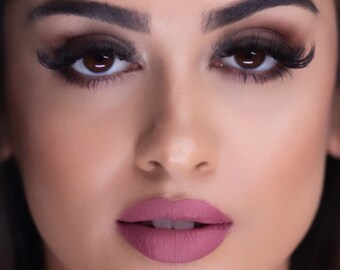 Matte Liquid Lipstick - Shade Famous