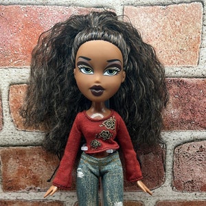 Vintage "Style It" Sasha Bratz Doll In Original Outfit