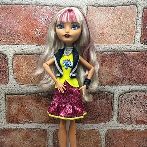 Ever after high melody piper doll top