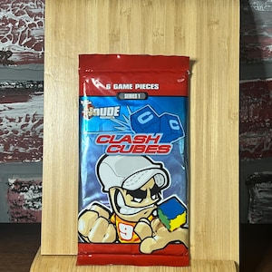 Juego de cartas coleccionables Tech Deck Clash Cubes Serie 1, nuevo en caja