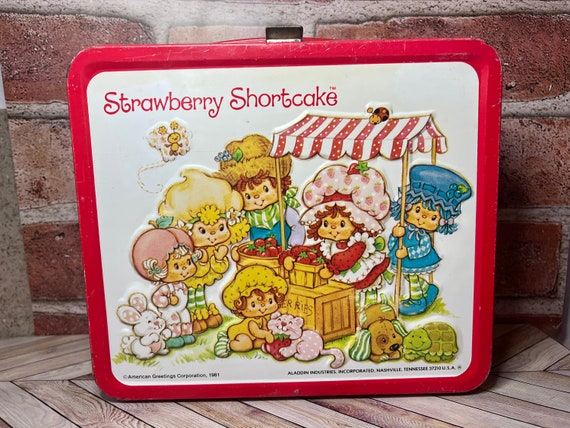 Vintage 1981 Metal “Strawberry Shortcake” Lunchpa… - image 4