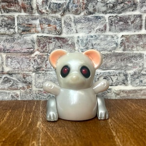 Mascota vintage de Tokio A Go Go Fianna