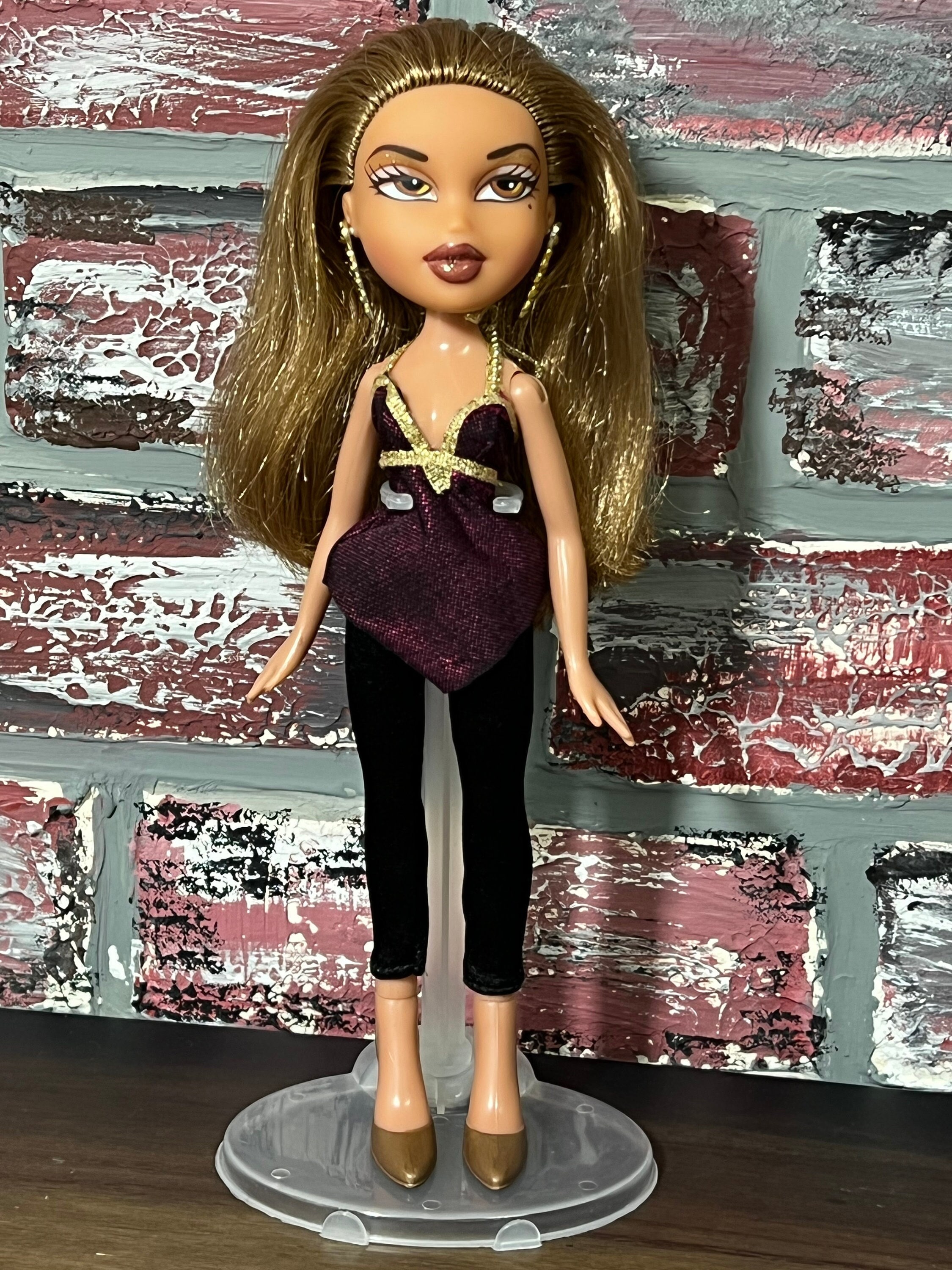 Bratz Dolls Authentic MGA Bratz Bratz Pick Your Fashion Doll: Yasmin  Original Release and Yasmin Read Description 