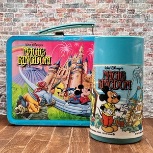 Zabytkowy pojemnik na lunch i termos z serii Magic Kingdom firmy Walt Disney *Przeczytaj informacje*
