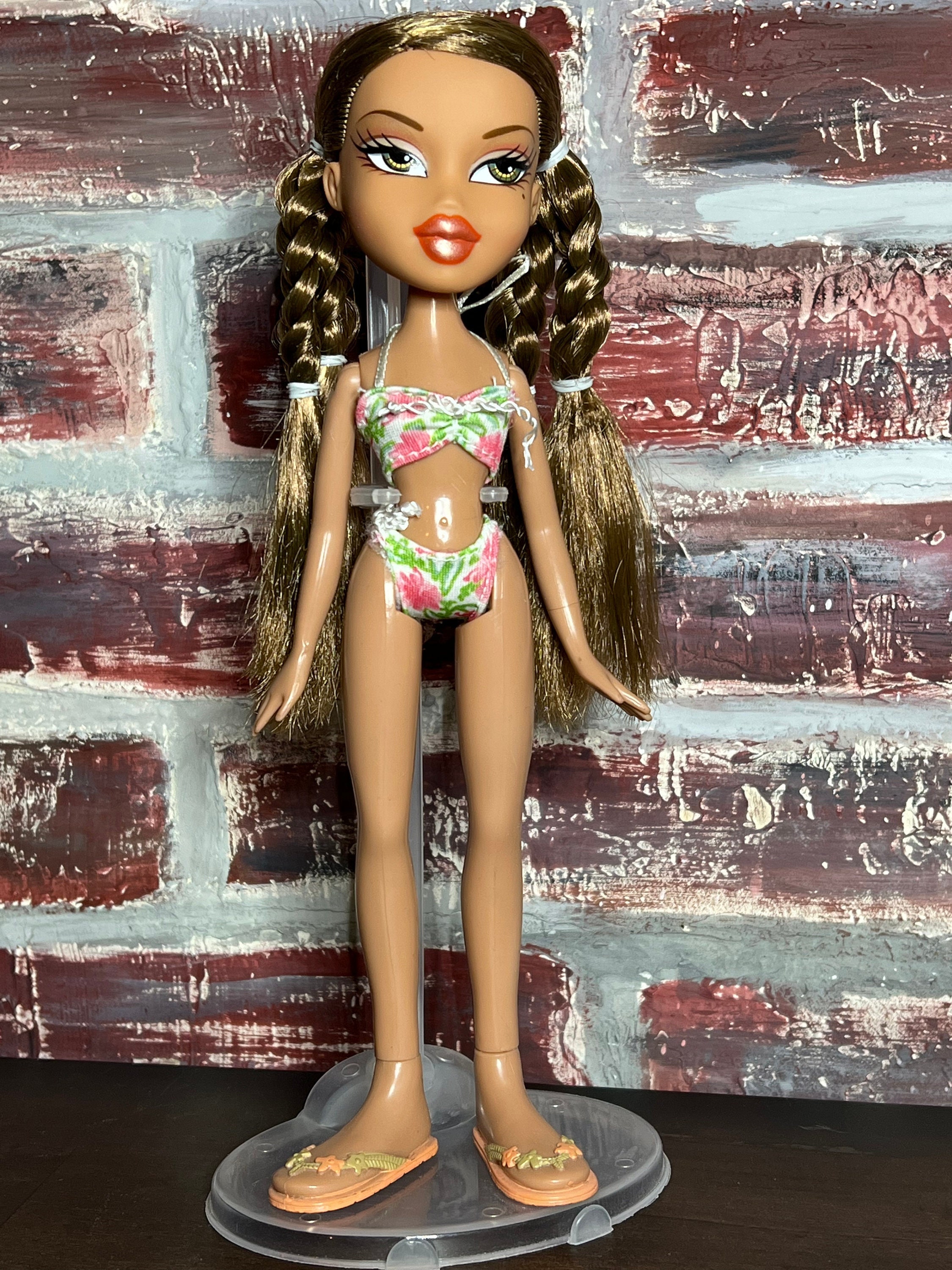 Hard To Find Vintage Hot Summer Dayz Yasmin Bratz Doll In Original Bikini  And Flip Flops