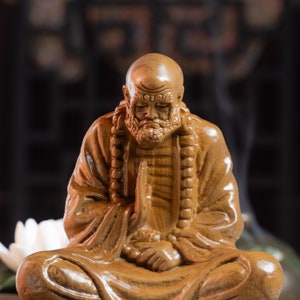 Bodhidharma Statue Sitting in Meditation, Buddhist Art Feng Shui, Buddha Statue Small for Home Decor, Desk Decor, Wood Carving