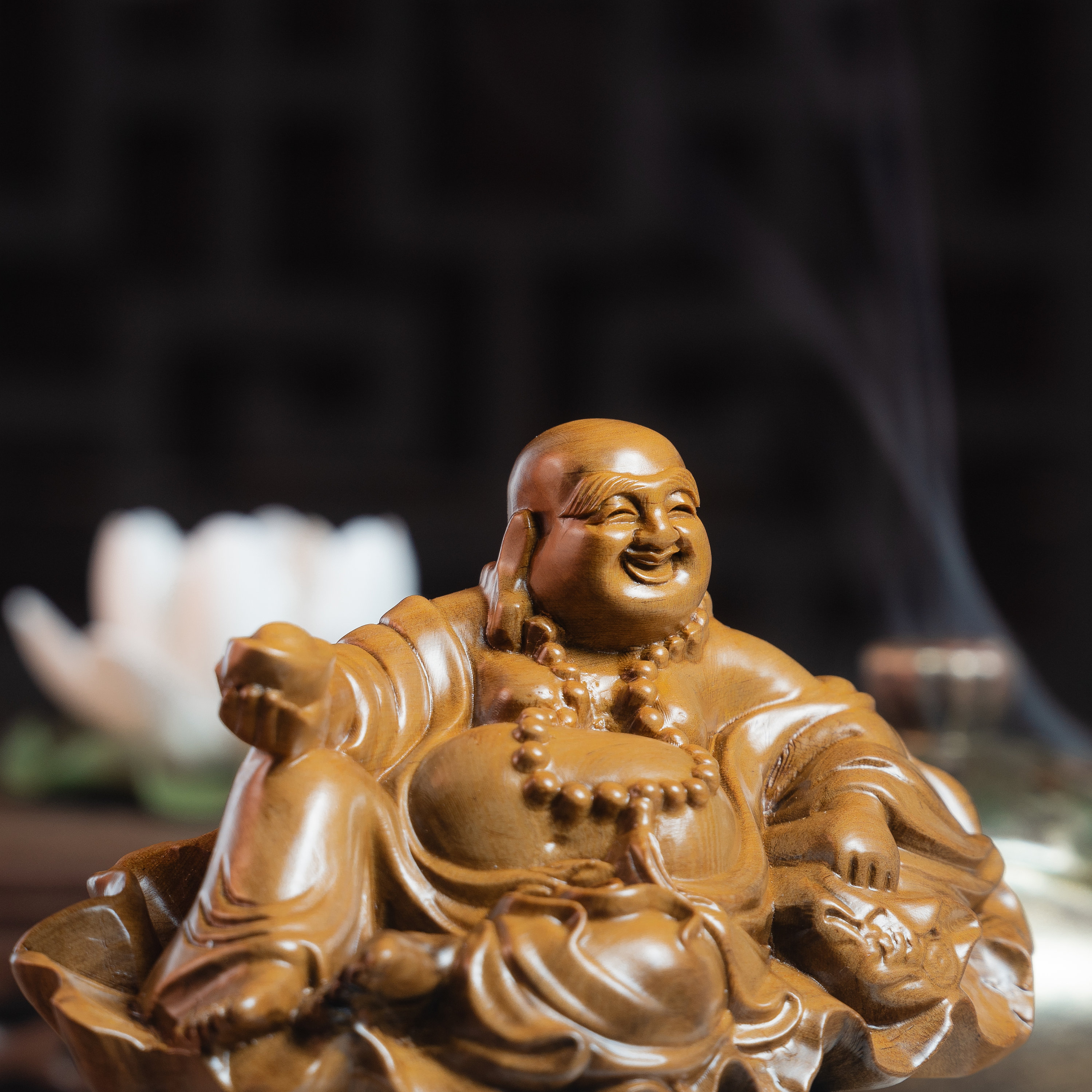 Wooden Sitting Maitreya Buddha on Lotus Leaf, Wooden Buddha Statue