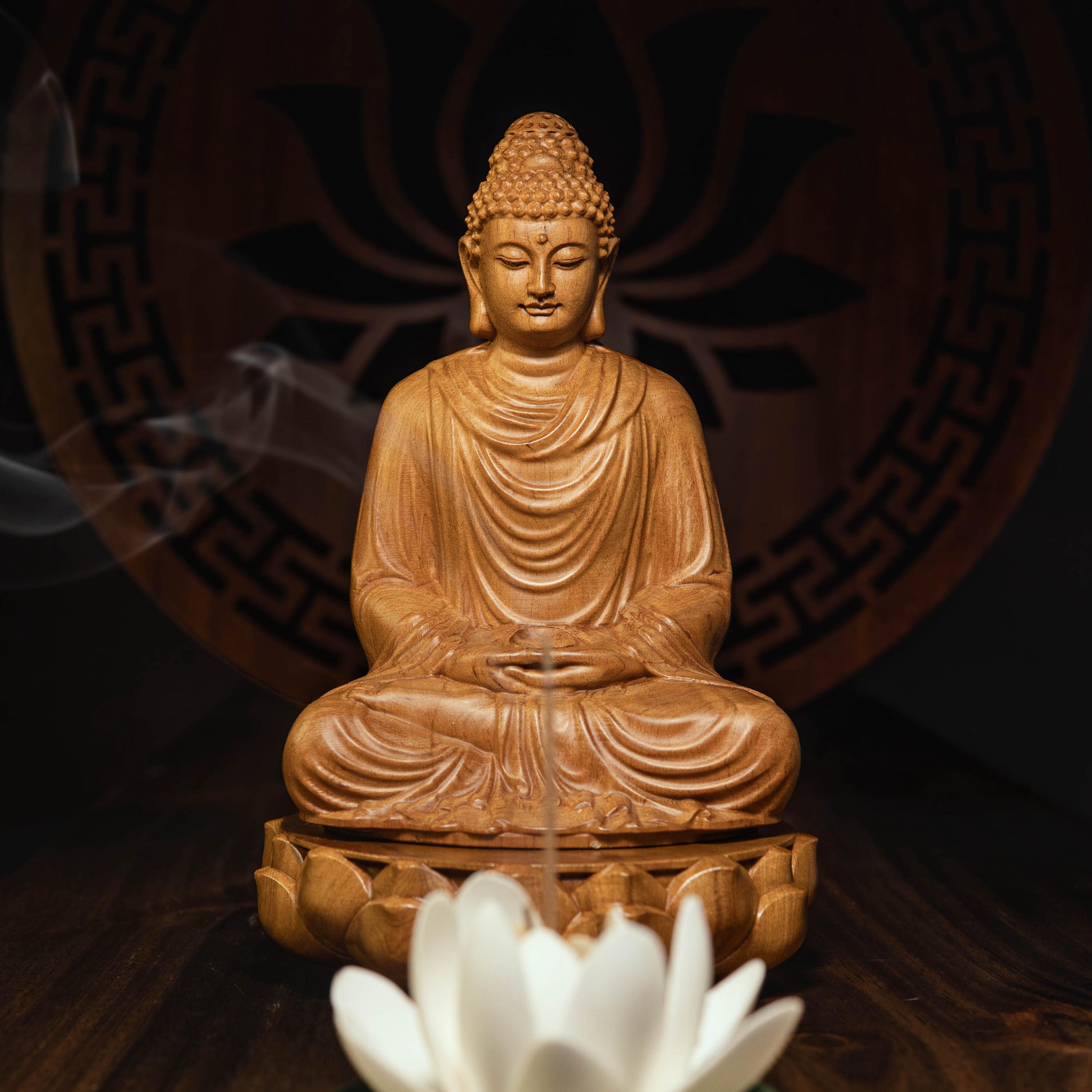 【テラコッタ素材/ブッダ】像彫刻 木製の座像ゴータマ・ブッダ、釈迦牟尼瞑想仏、スピリチュアルな装飾