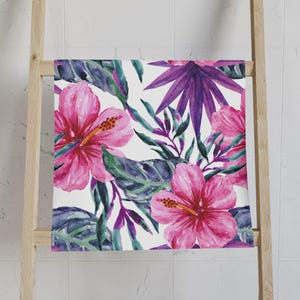 Tropical Floral Hand Towel, Vibrant Hibiscus Design, Kitchen Decor, Bathroom Accessory, Gift for Housewarming, Summer Vibes
