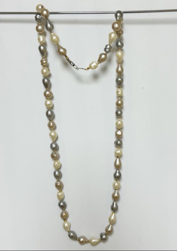 Vintage Womens Faux Pearl Necklace Multicolor Gray