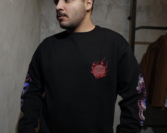 Unisex Streetwear Dragon Embroidered Sweatshirt-Black Oversized Sweatshirt with Dragon Patterned Sleeves-Crew Neck-Winter Special Sweatshirt