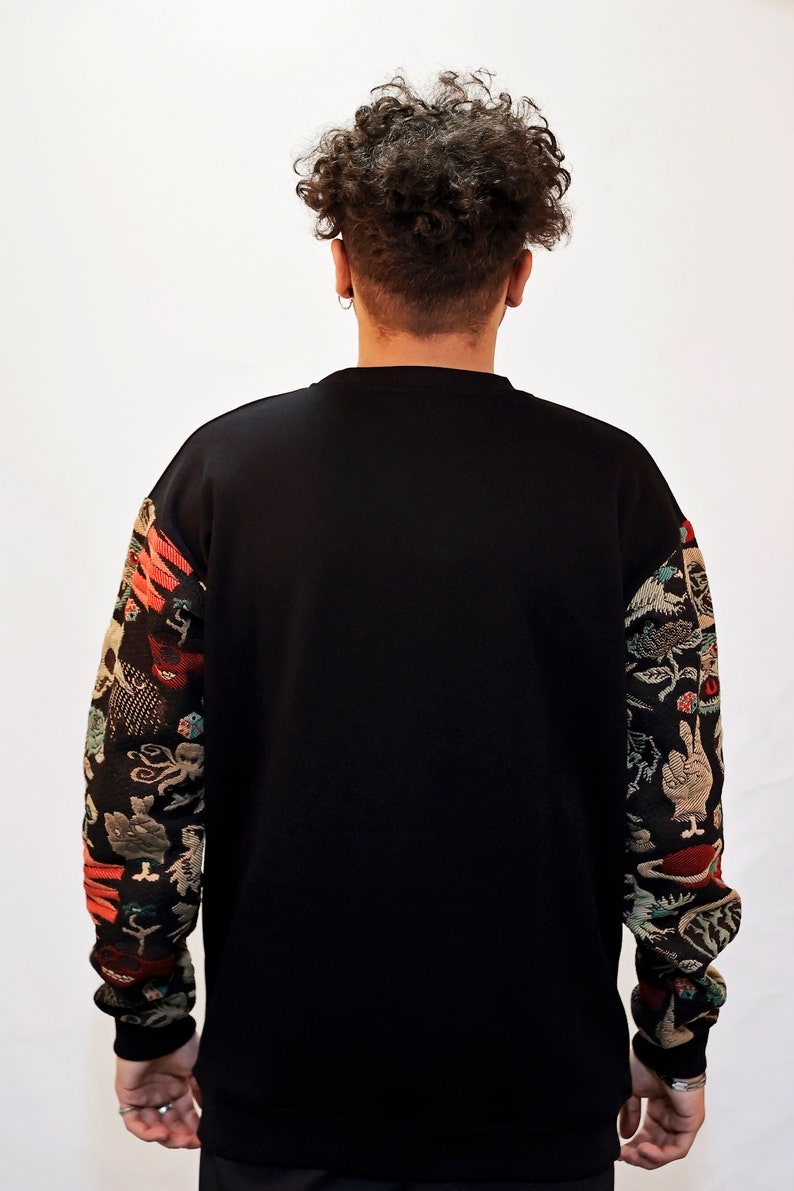 VG STREET Special Design Embossed Sleeves Detail Streetwear Long Sleeve Oversize Sweatshirt image 5