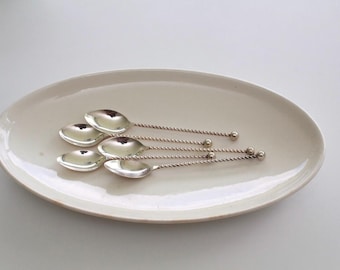 Vintage Teaspoons Silver Plated Spoon Set of 5 or Set of 6 , Tea Spoons ,Coffee Spoons Vintage Flatware , Silver Plated Tea Spoons