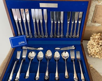 36 Piece Vintage Silver Plated Dinner Service - Canteen Cutlery