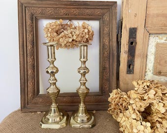 Vintage paar koperen kandelaars (begin jaren 1900, art nouveau; formeel eettafel; vintage koperwerk)