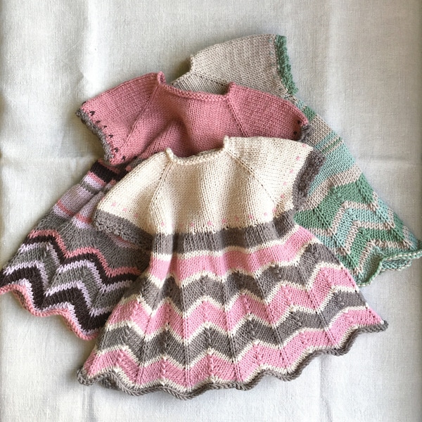 Babykleid, handgestrickt, Unikat, handcrafted, 100% Merinowolle, sustainable knitwear, Slowfashion, auch auf Bestellung