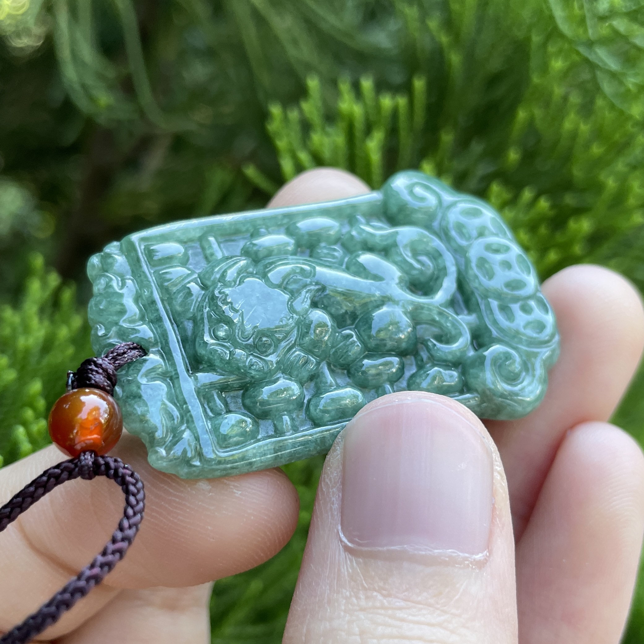 本物のグリーン翡翠ネックレス、中国産貔貅（ひきゅう）ペンダント