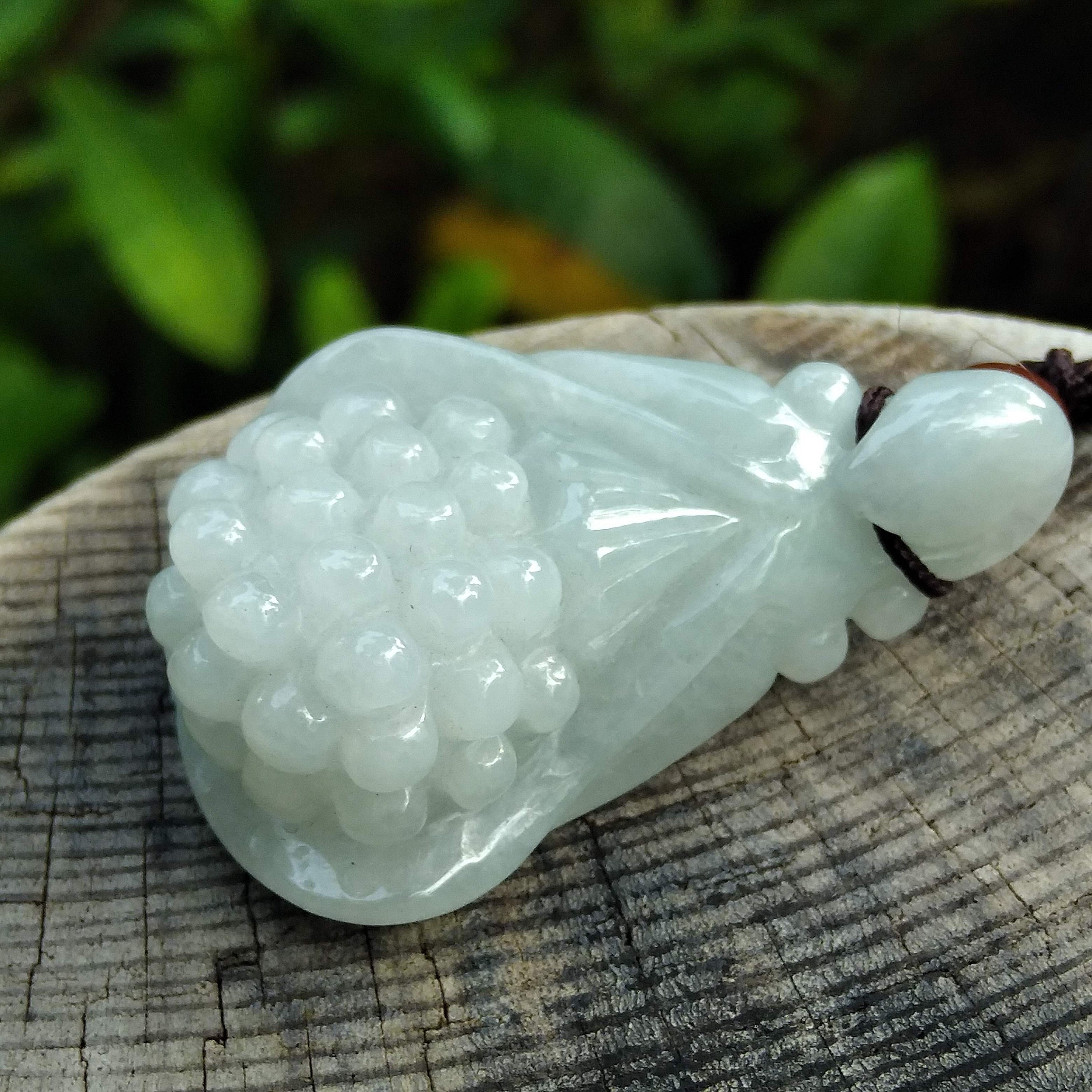 白い翡翠 花の彫刻 オブジェ 本物の氷のような白い翡翠彫刻の花の蘭のペンダント、手作りの