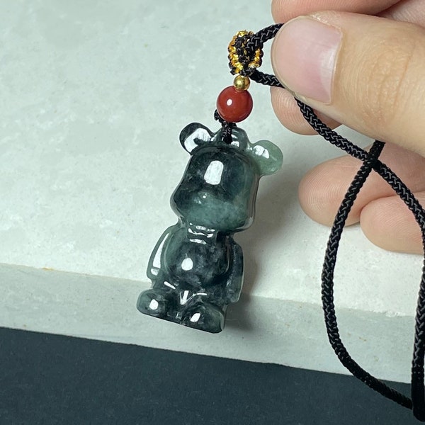 Collier avec pendentif ours en jade, amulette à breloques ours en peluche en jadéite noire véritable, bijoux de style animal en gomme Feicui gris encre foncé, cadeau artisanal pour femme