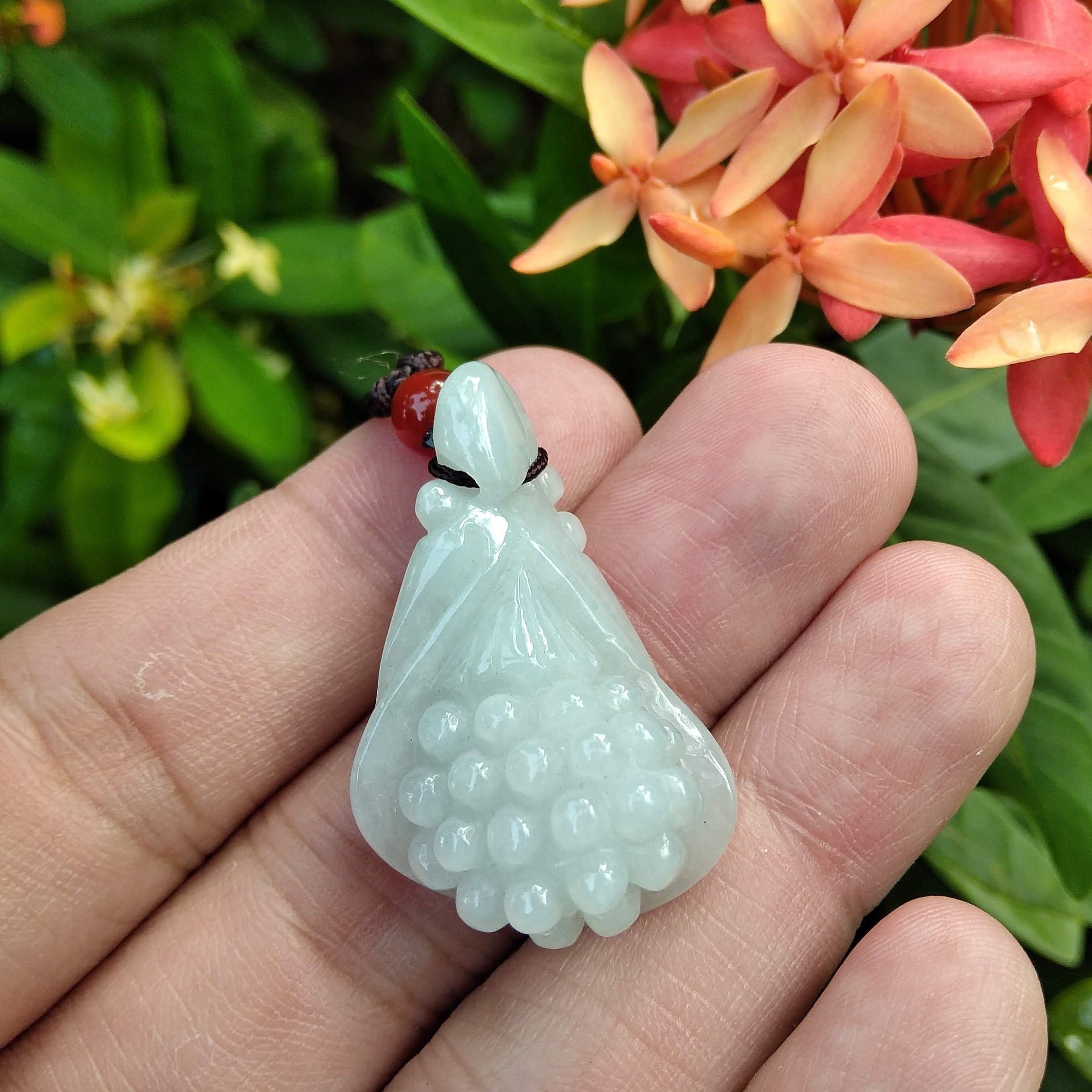 白い翡翠 花の彫刻 オブジェ 本物の氷のような白い翡翠彫刻の花の蘭のペンダント、手作りの