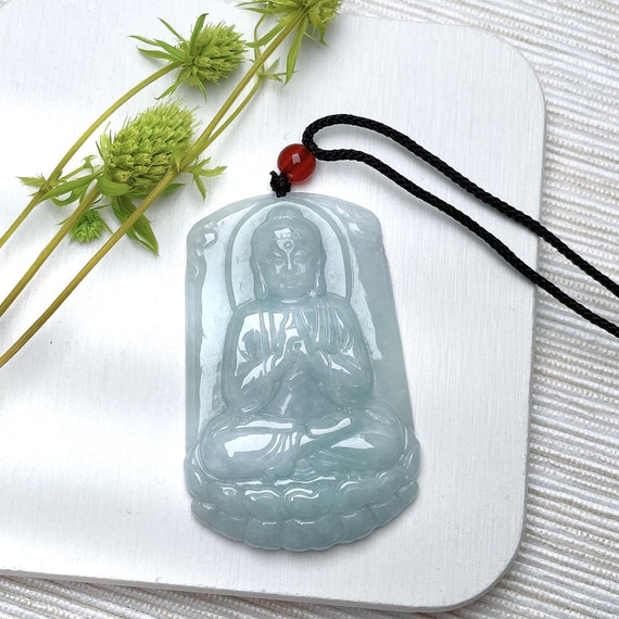 本物の翡翠の微笑む穏やかな仏陀ペンダント、グレードAのグリーン