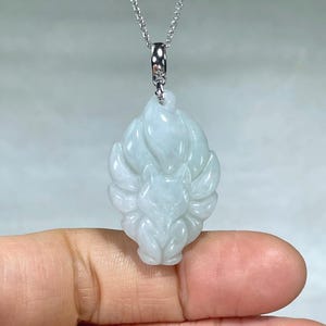 Echte Jade Neunschwänzige Fuchs Anhänger Halskette: Kitsune Carving Jadeit Schmuck, Silberkette, Der Charm Booster