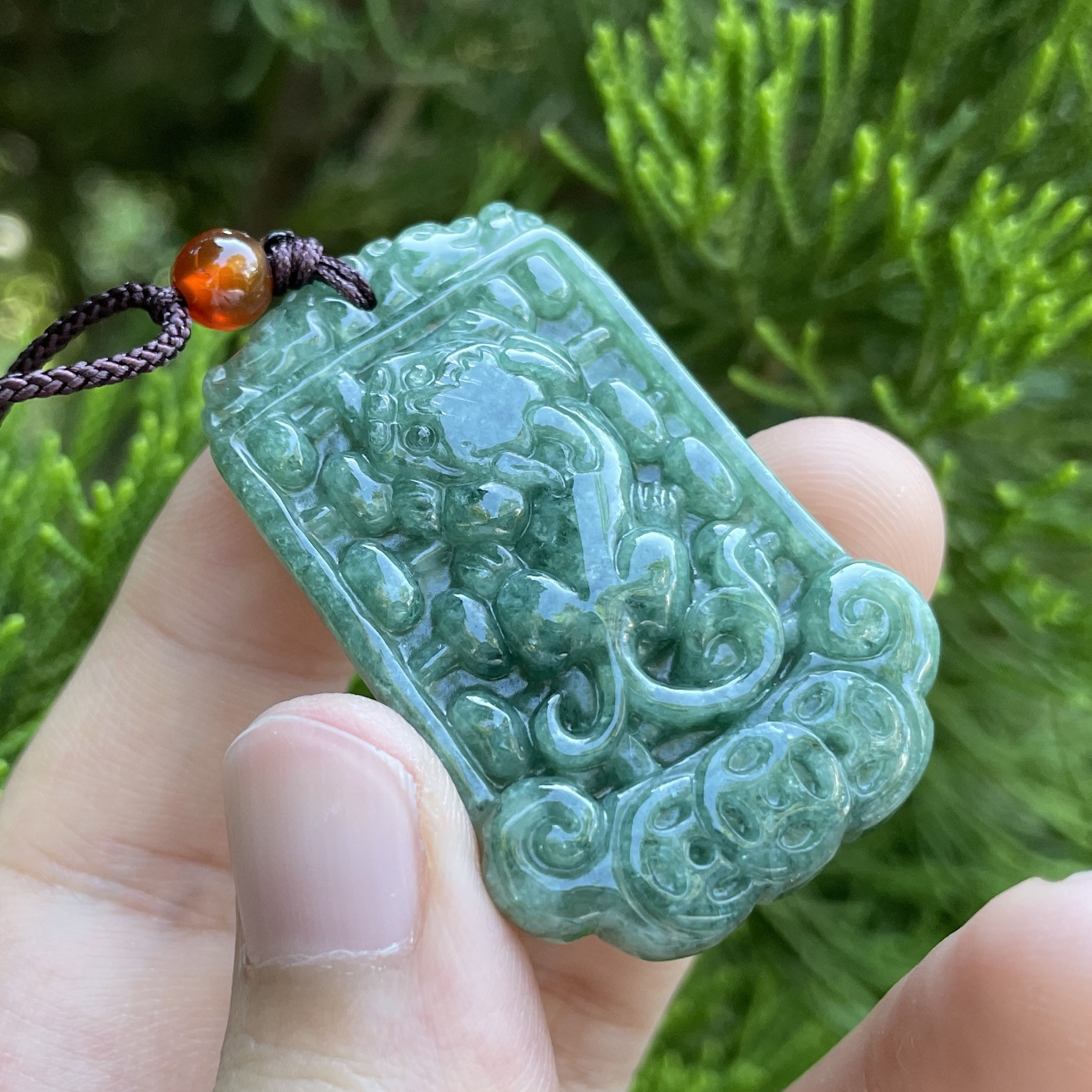 本物のグリーン翡翠ネックレス、中国産貔貅（ひきゅう）ペンダント